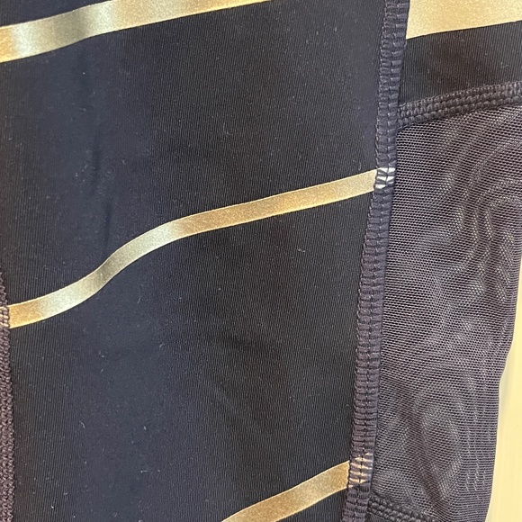 New Balance Leggings - Picture 2 of 5